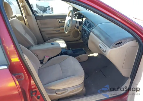 2000 Ford Taurus Se z USA, uszkodzony, nr VIN 1FAFP58S4YA197839